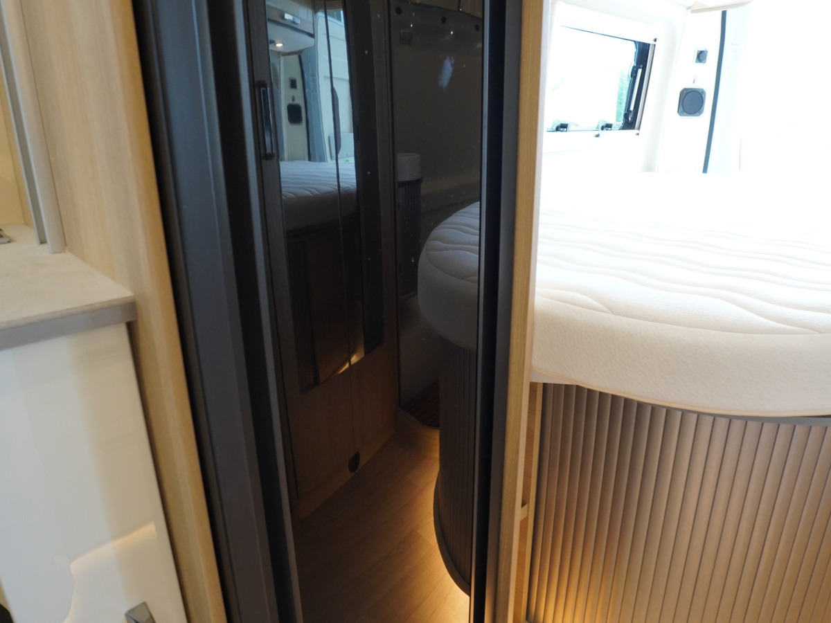 Dreamer D62, 180hk, Automat, 4250kg, bild 9 av 21