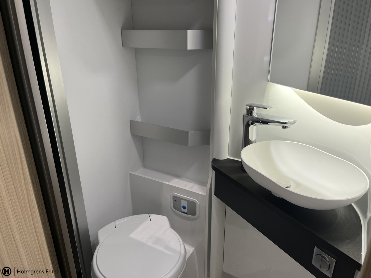 Adria COMPACT DL, bild 3 av 14