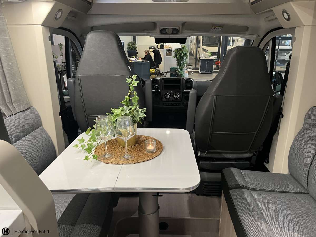 Adria COMPACT DL, bild 5 av 14