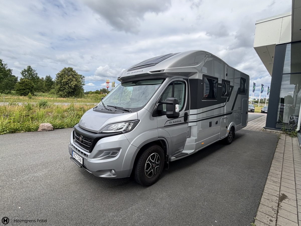 Adria MATRIX SUPREME 670SL, bild 2 av 15