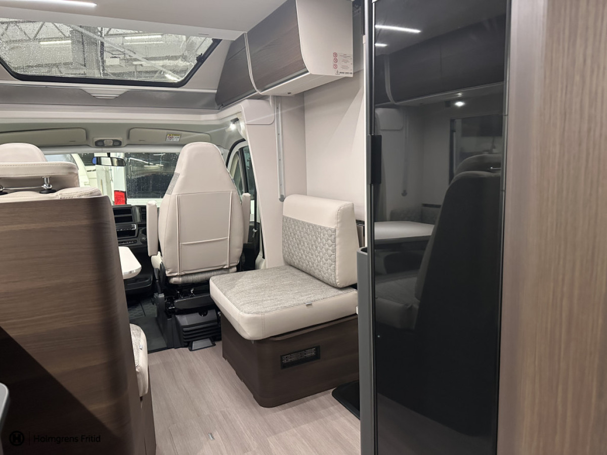 Adria MATRIX SUPREME 670SL, bild 11 av 15