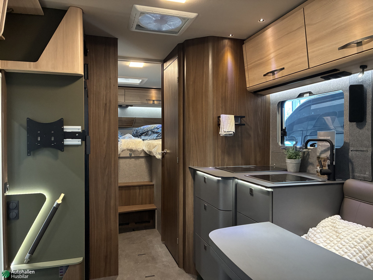 Eura Mobil Integra Line 726 EF Mercedes GT/ DEMO - Extra Öppet Lördag o Söndag, bild 19 av 25