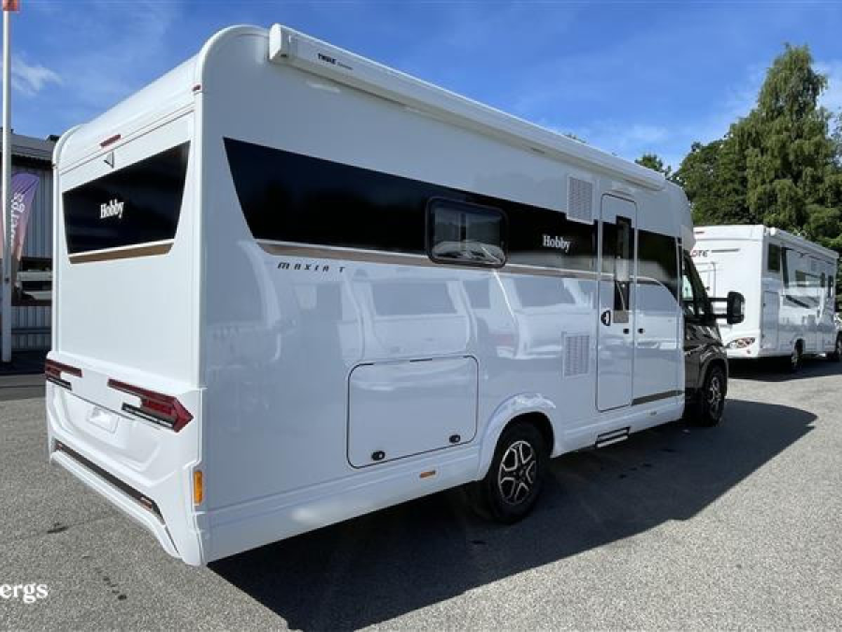 Hobby MAXIA T 740 WE - SverigepaketSafetypaket - SPARA 64 000 kr på Elmia-kampanj, bild 2 av 15