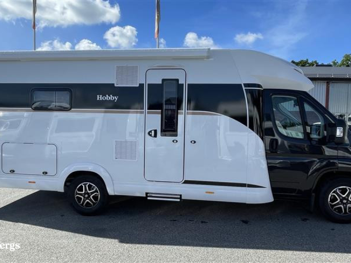 Hobby MAXIA T 740 WE - SverigepaketSafetypaket - SPARA 64 000 kr på Elmia-kampanj, bild 3 av 15