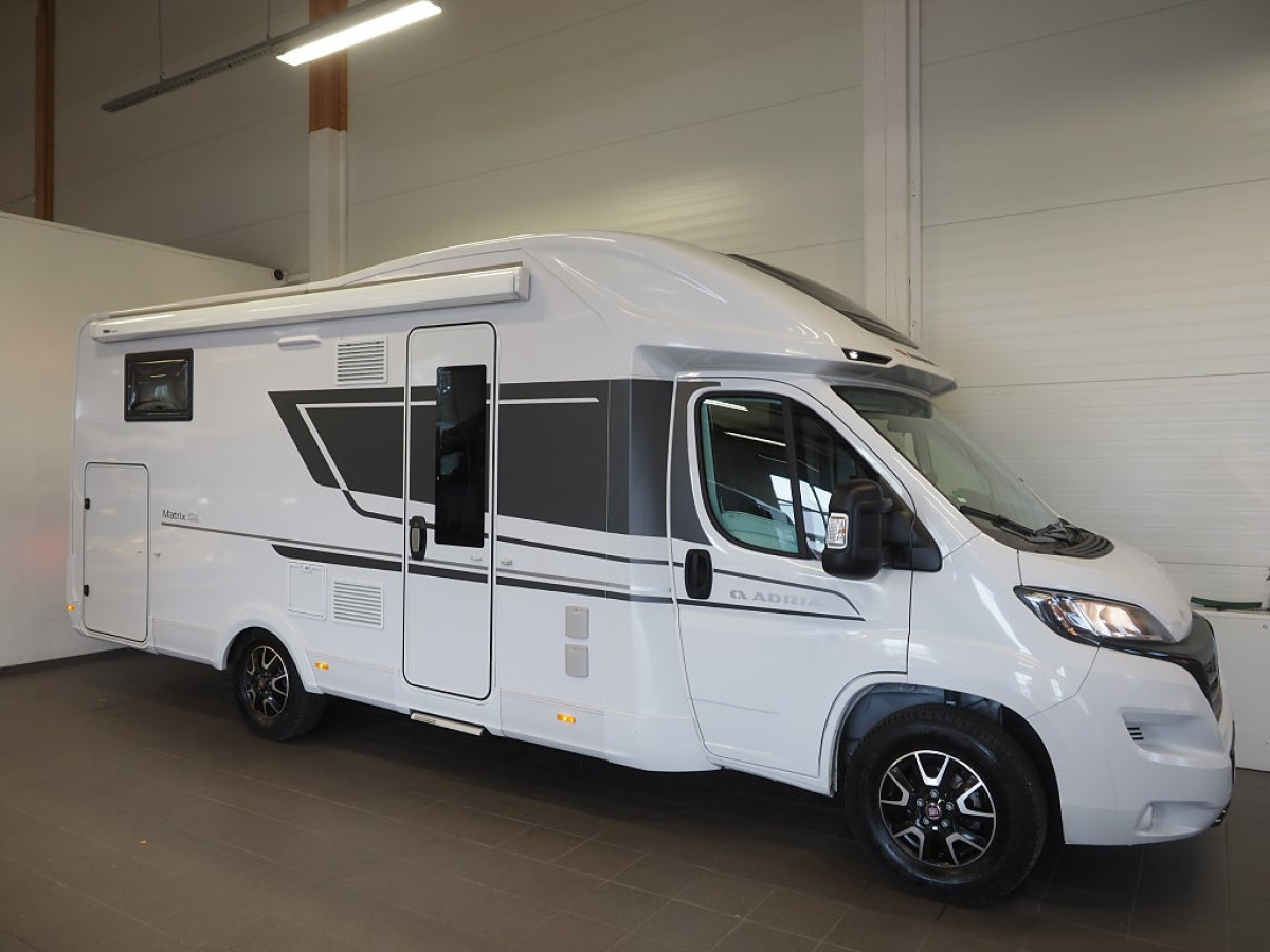 Adria Matrix Axess 670 SL 3500kg I Markis I Cykelställ, bild 2 av 23
