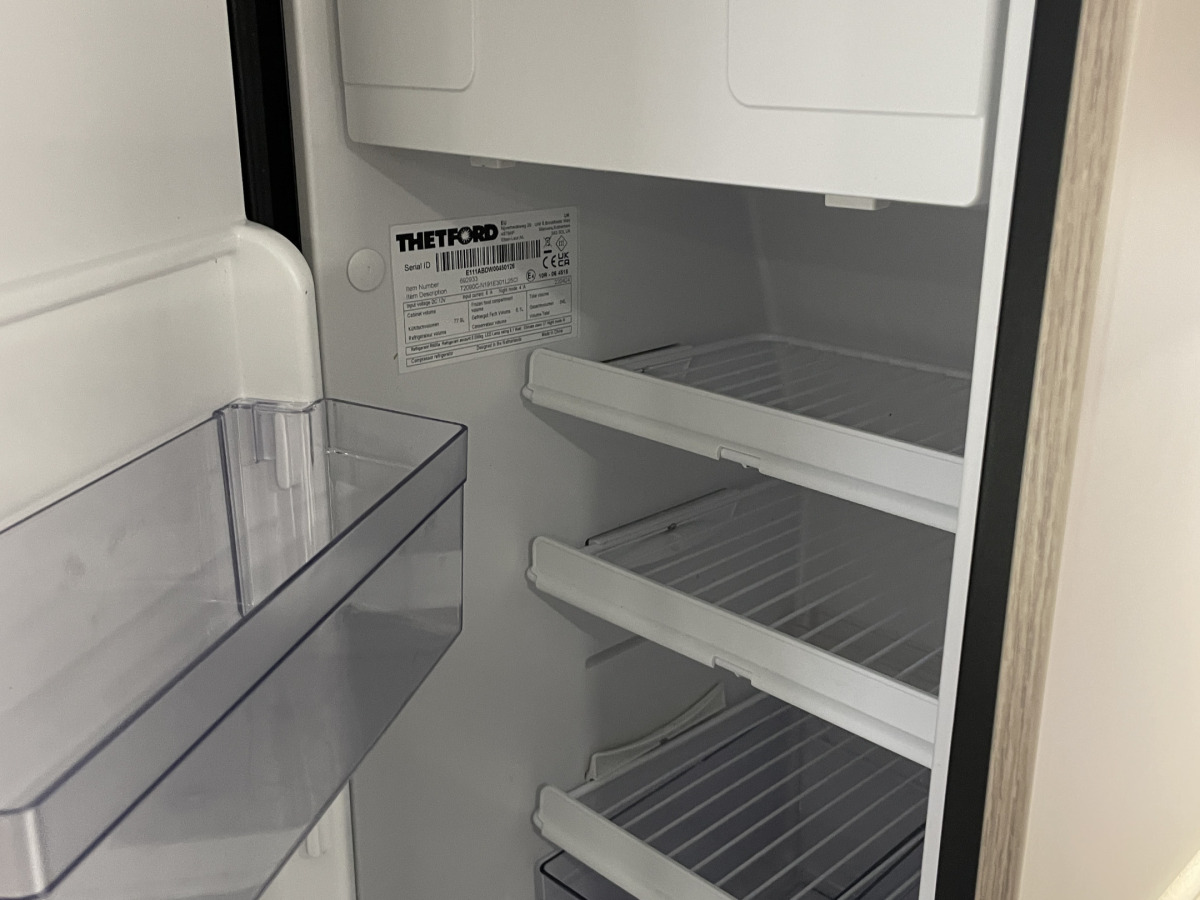 Adria COMPACT DL, bild 9 av 14