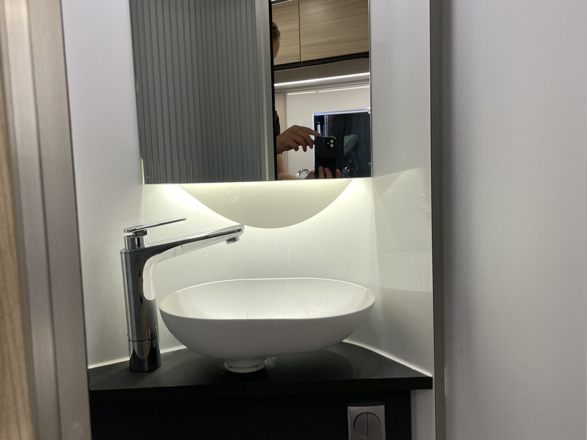 Adria COMPACT DL, bild 10 av 14