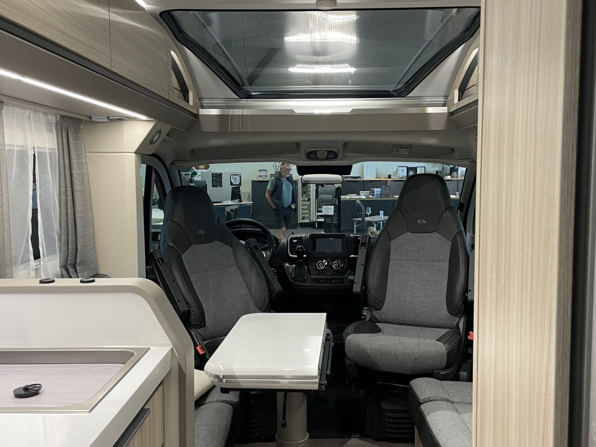 Adria COMPACT DL, bild 14 av 14