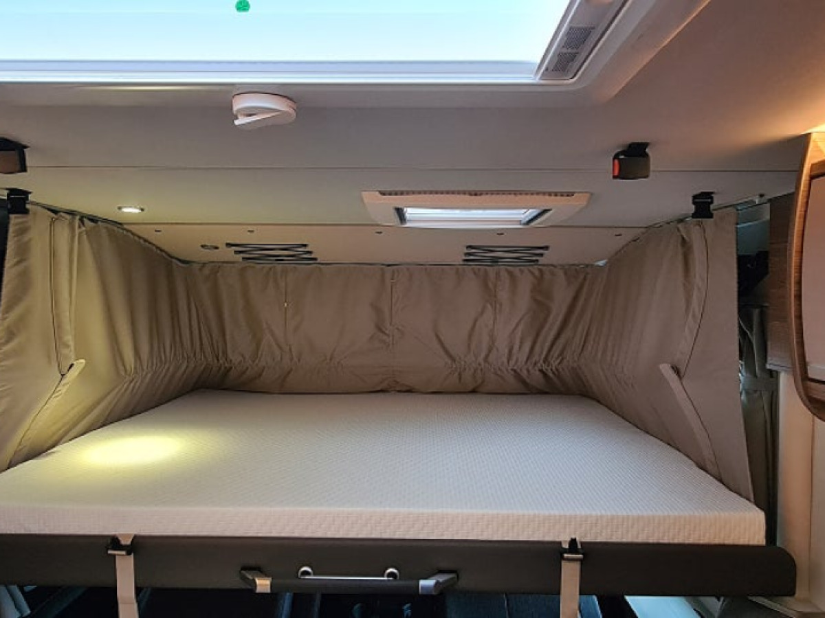 Knaus Live I 900 LEG Långbädd, Alde, Hydrauliska s-ben, AC, bild 6 av 22