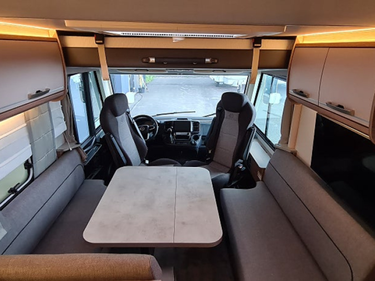 Knaus Live I 900 LEG Långbädd, Alde, Hydrauliska s-ben, AC, bild 7 av 22