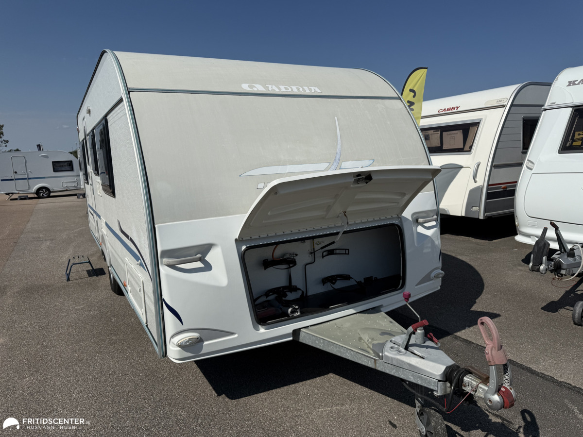 Adria Adora 563 PU *Alde Värme / Queensbed*, bild 22 av 25