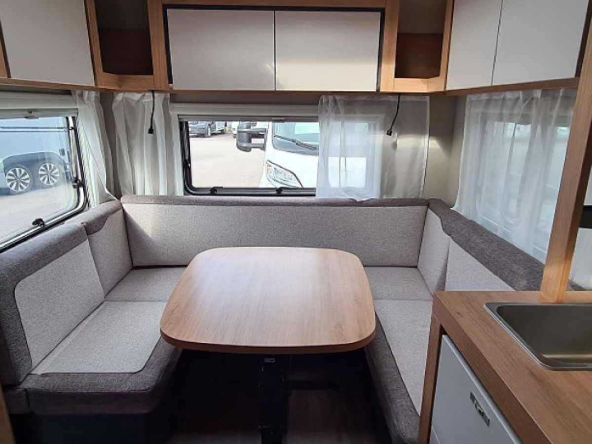 Knaus 450 FU Sport 2025, bild 3 av 7