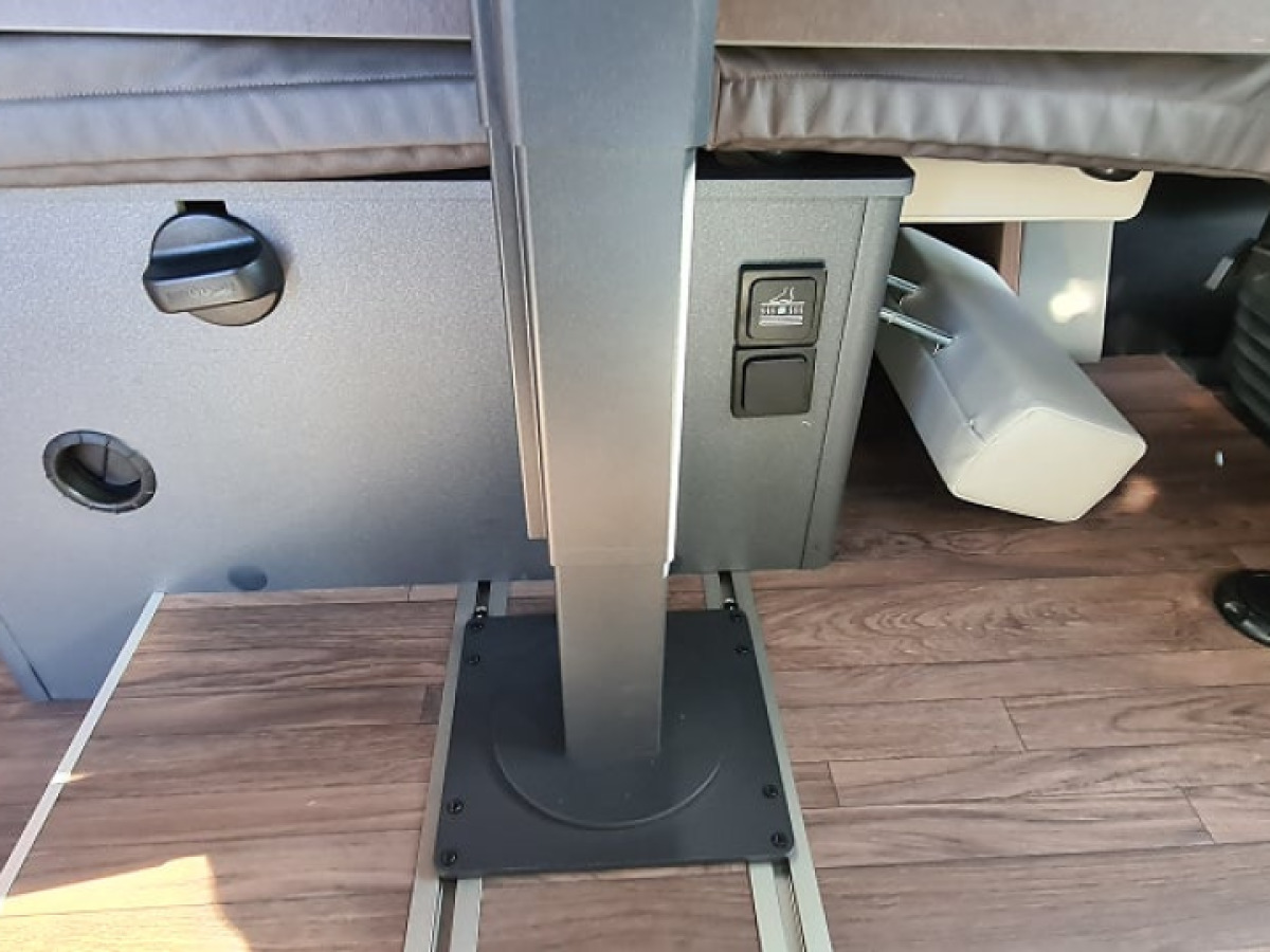 Knaus 700 DX Live Wave Dieselvärme Backkamera, bild 10 av 16