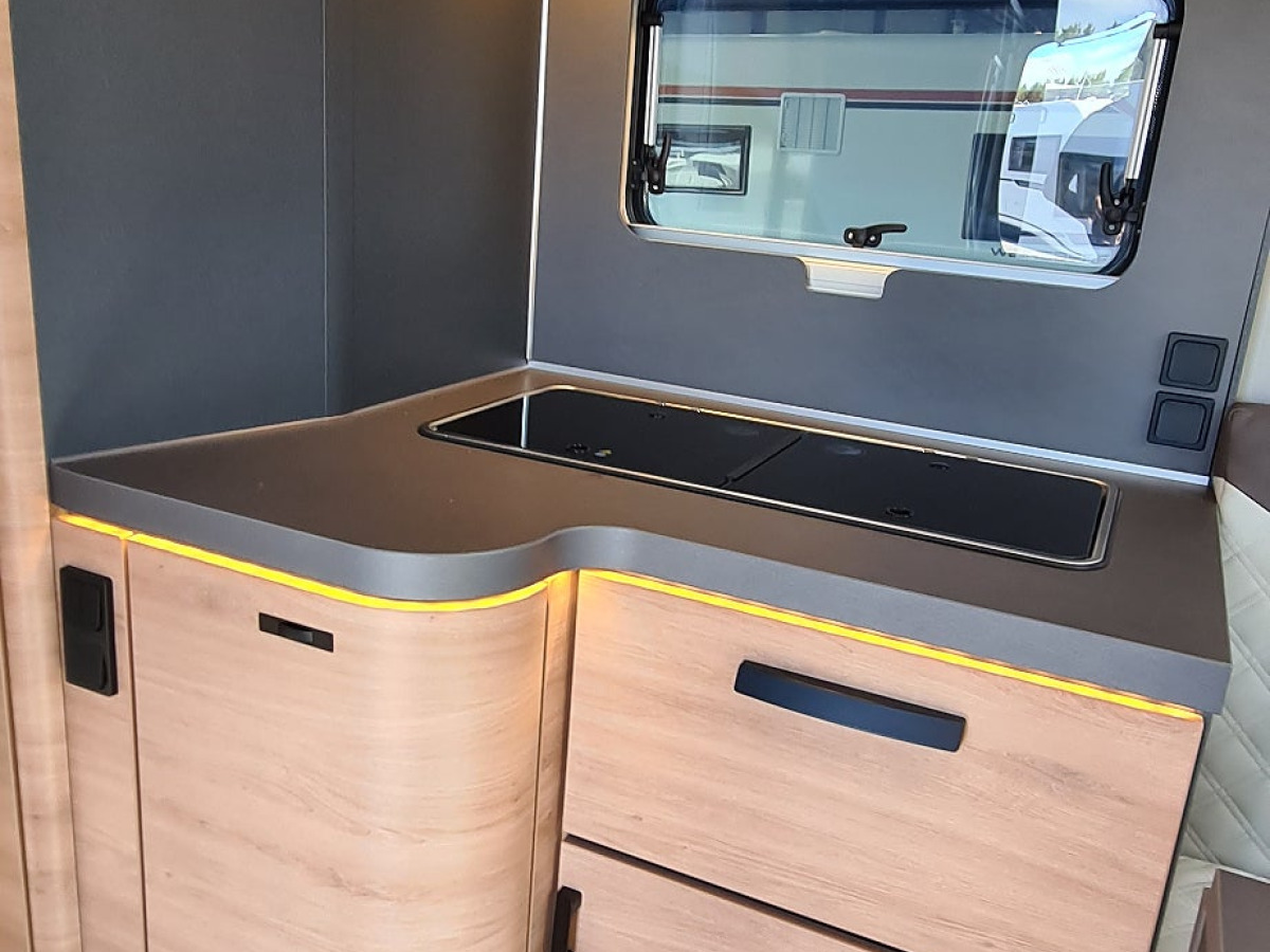 Knaus 700 DX Live Wave Dieselvärme Backkamera, bild 11 av 16