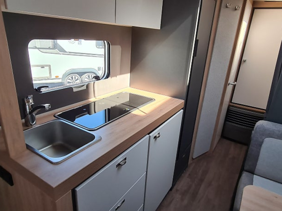 Knaus 500 KD Sport Våningssäng Golvvärme, bild 5 av 10