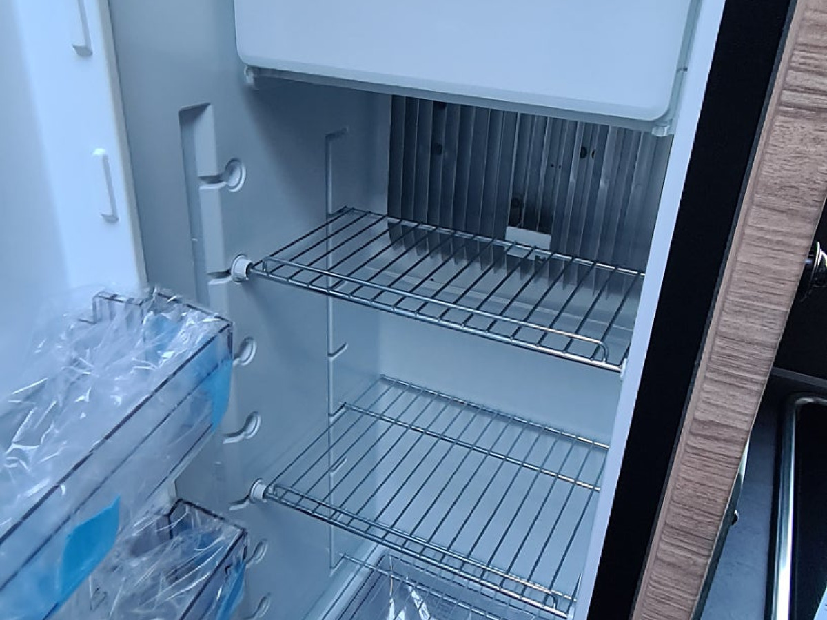 Weinsberg 480 QDK CaraOne [HOT] Våningssäng Golvvärme, bild 6 av 7
