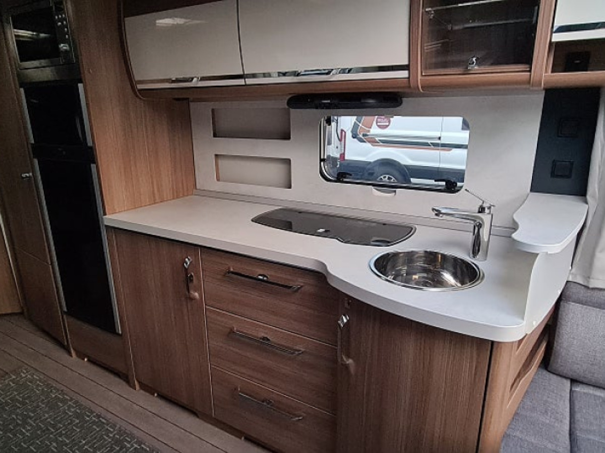 Knaus 650 UDF Scandinavian Selection Alde Solceller, bild 4 av 8