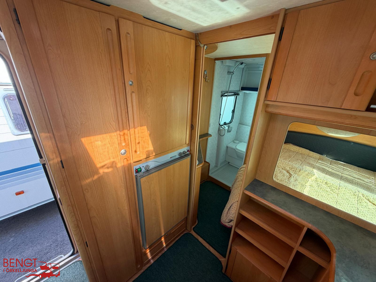 Adria UNICA B 502 UP, bild 10 av 21