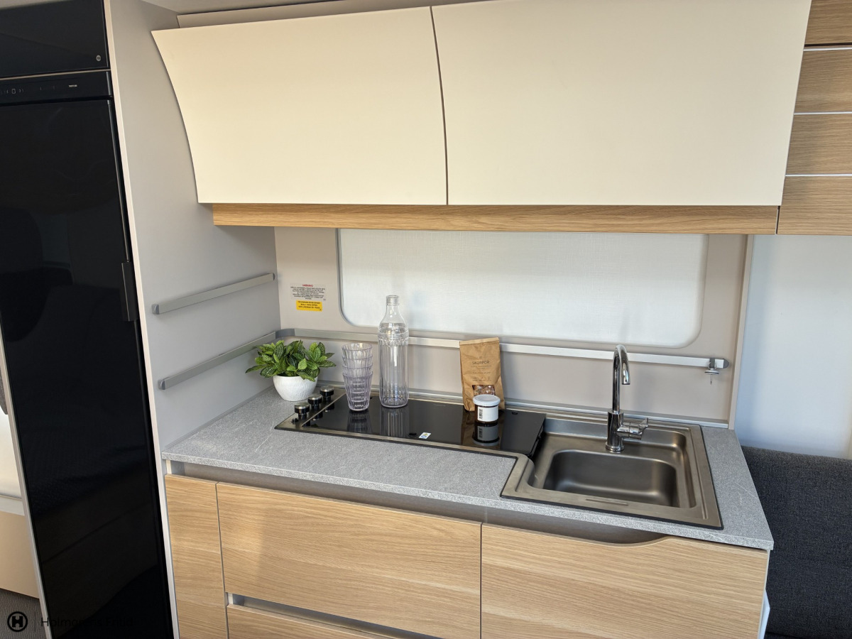 Adria ADORA 613 UT, bild 7 av 16