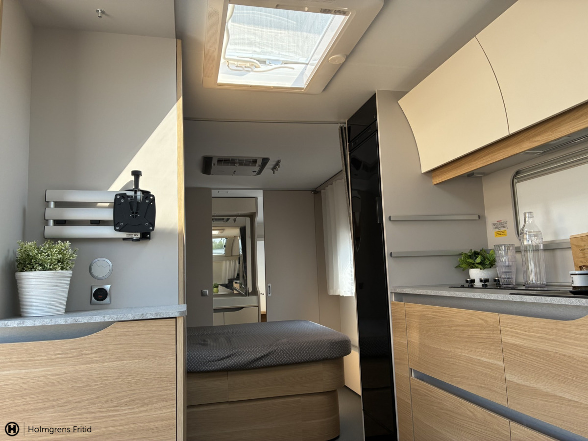 Adria ADORA 613 UT, bild 8 av 16