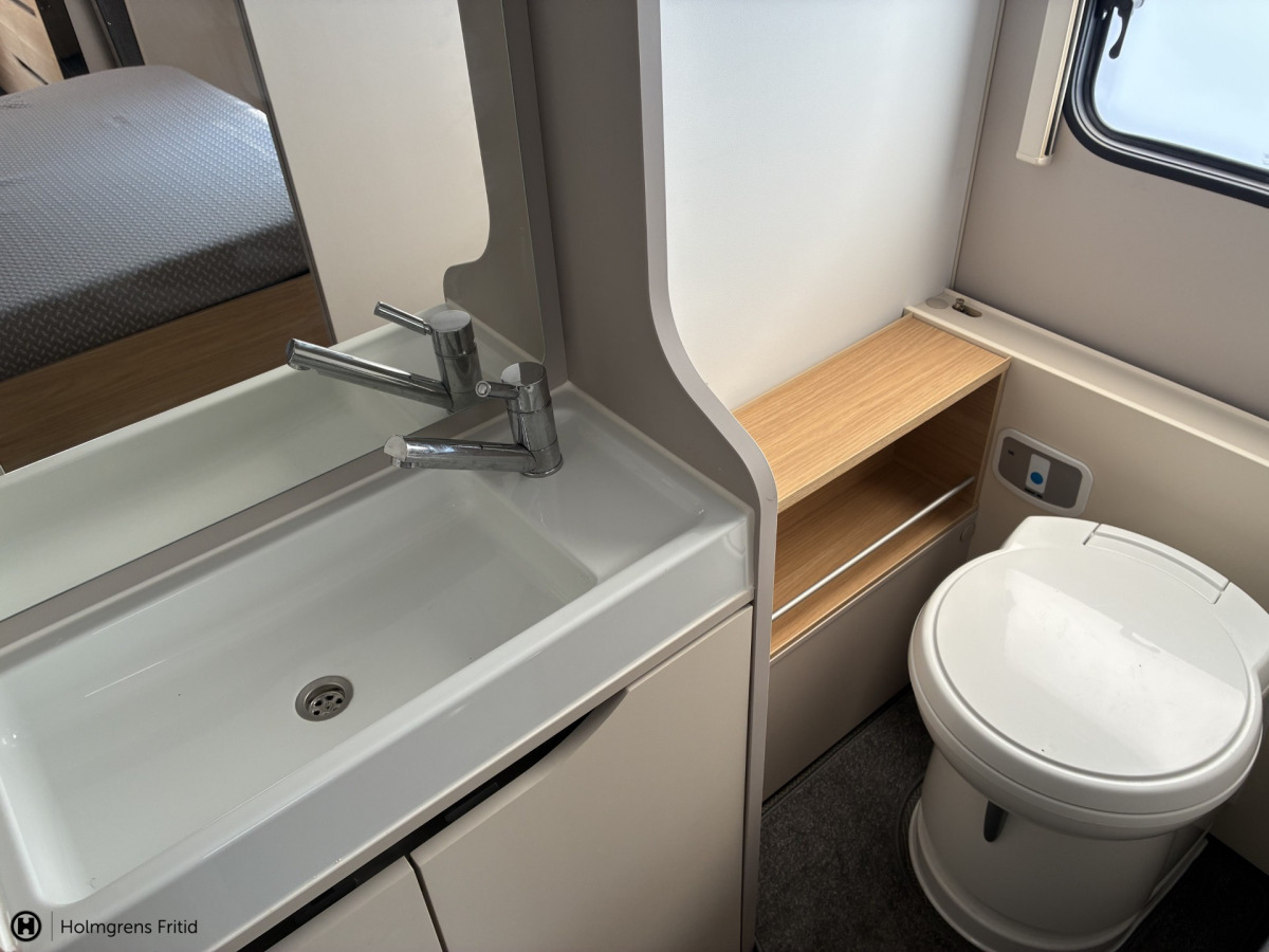 Adria ADORA 613 UT, bild 15 av 16