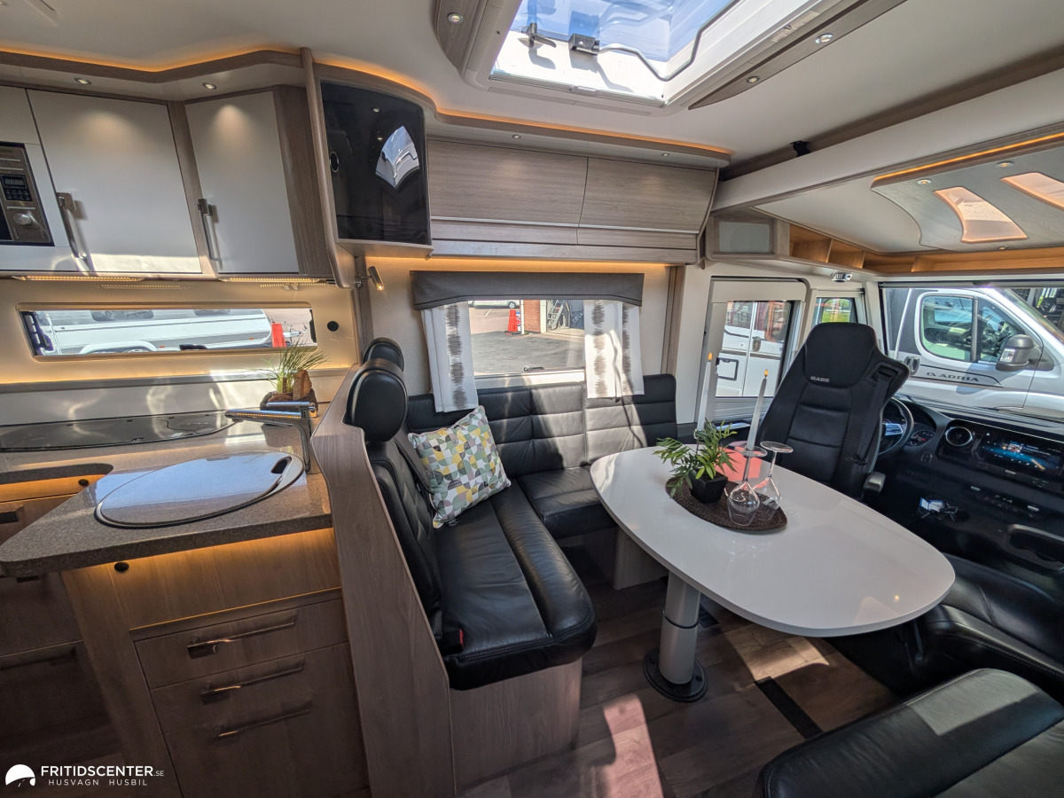 KABE Imperial i 860 LGB *Fullutrustad / Hydrauliska stödben / Cinderella toa, bild 7 av 49