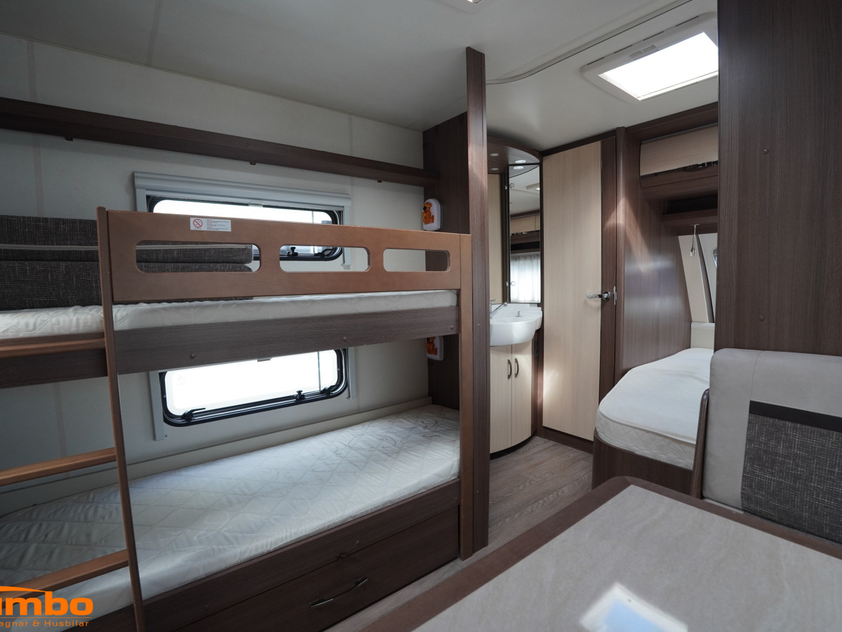 Hobby 720 UKFE PRESTIGE Alde Förtält AC,, bild 11 av 20