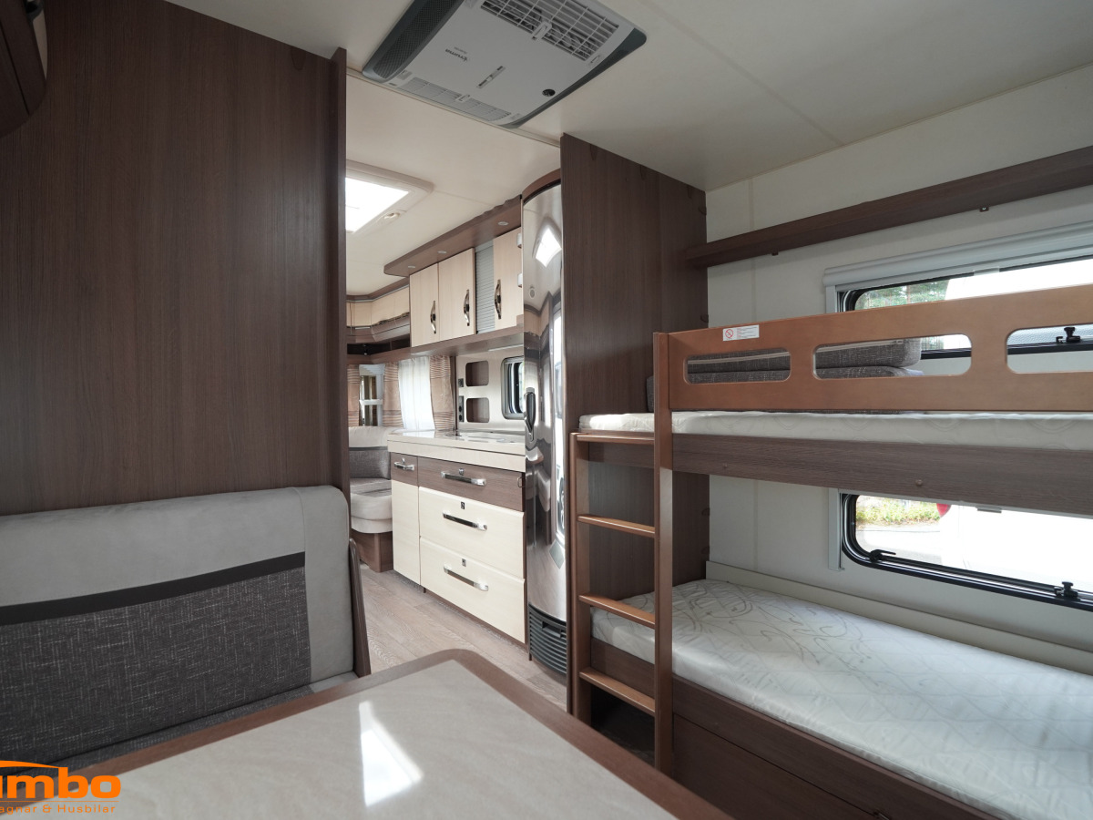 Hobby 720 UKFE PRESTIGE Alde Förtält AC,, bild 12 av 20