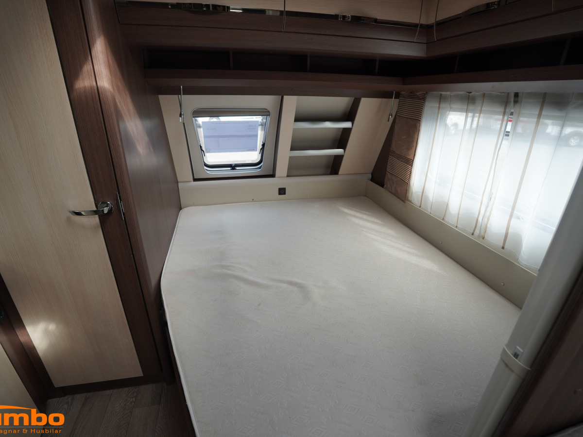 Hobby 720 UKFE PRESTIGE Alde Förtält AC,, bild 13 av 20
