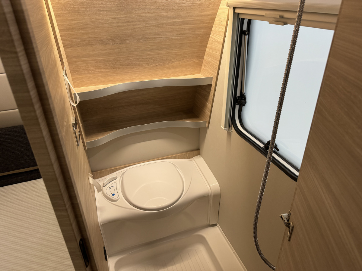 Knaus Südwind 540 FDK, bild 8 av 9