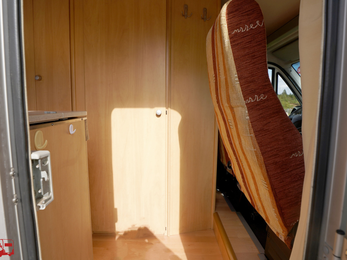 Dethleffs Globebus 3 Stor sittgrupp Under 6 meter, bild 11 av 31