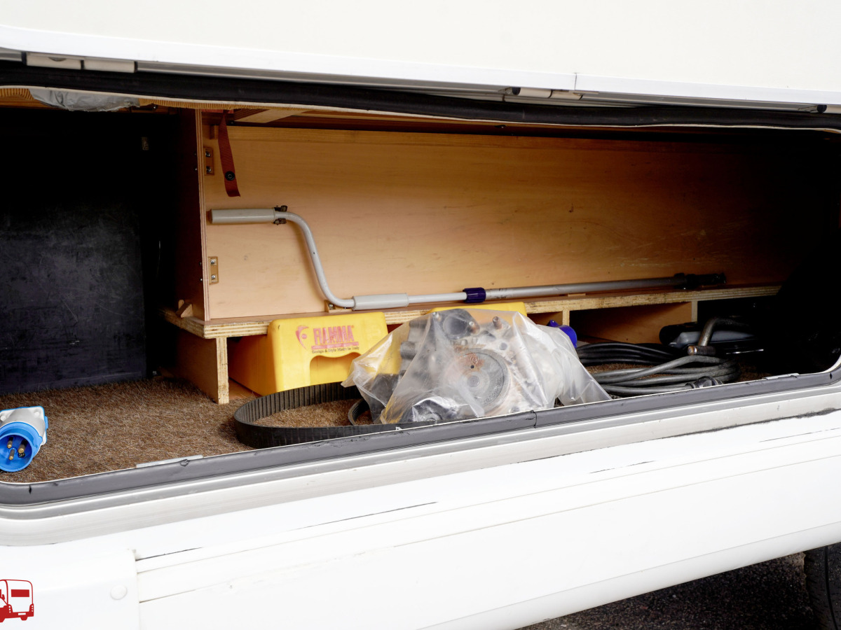 Dethleffs Globebus 3 Stor sittgrupp Under 6 meter, bild 23 av 31