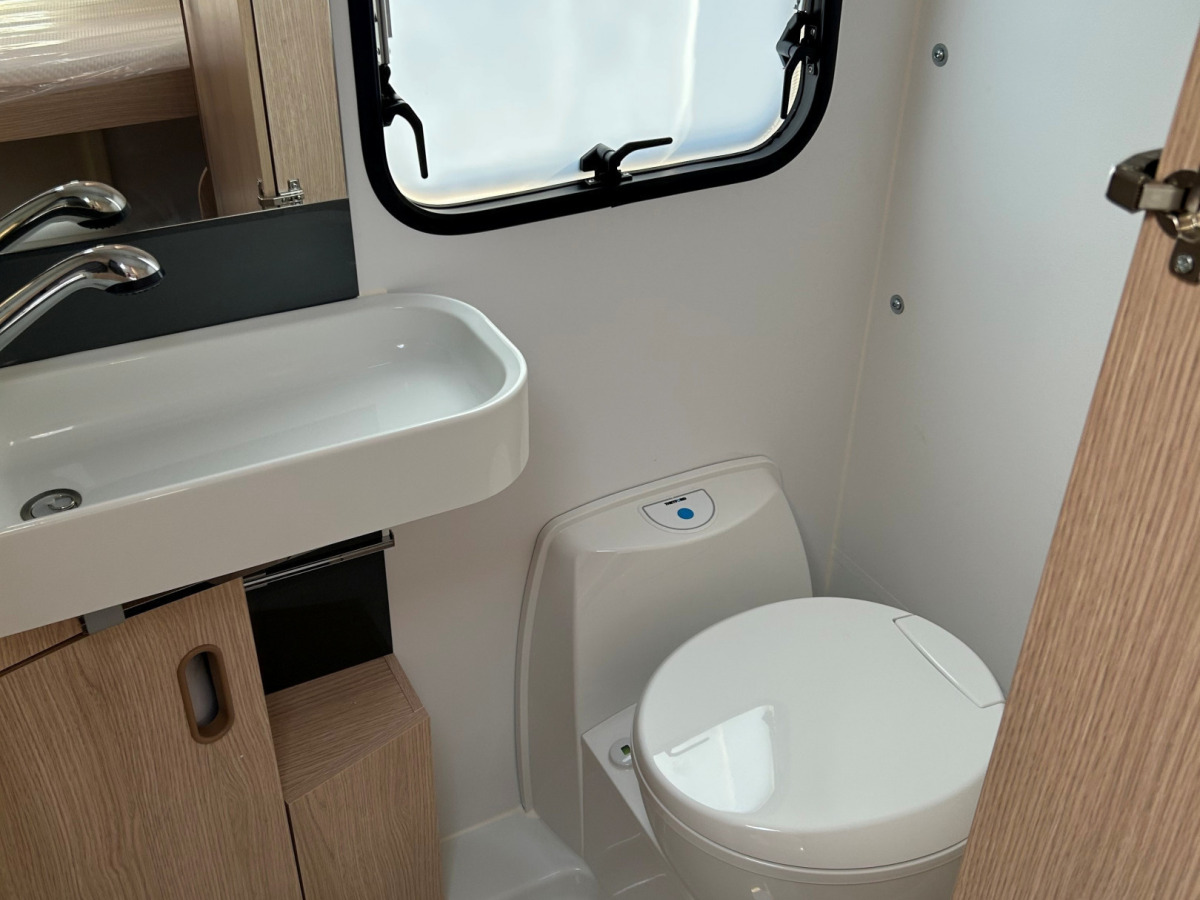 Adria AVIVA 522 PT Barnkammare AC, bild 8 av 20