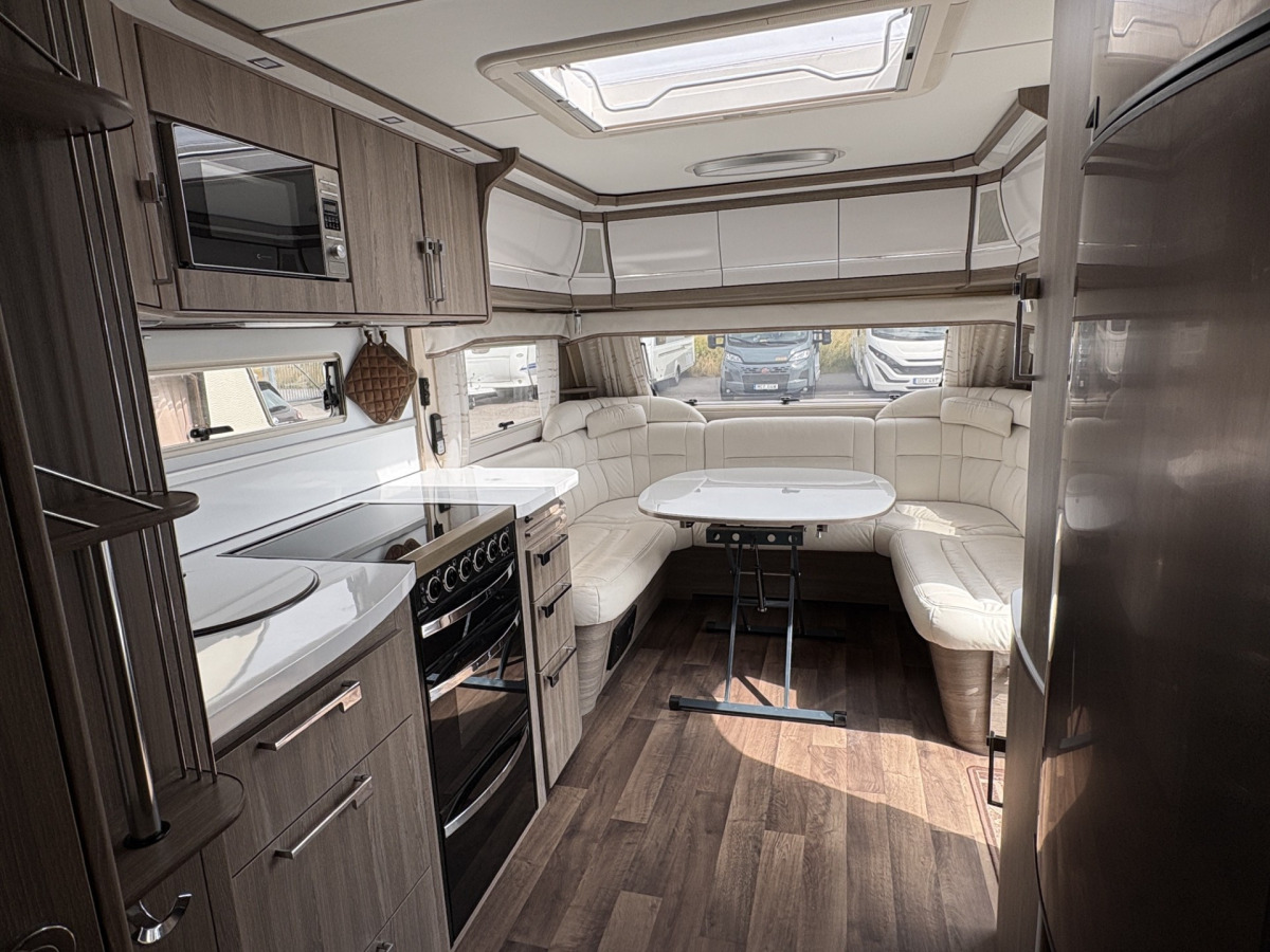 KABE ROYAL 630 GLE KS (Mover, queensbed)(LAGERRENSNING), bild 4 av 11