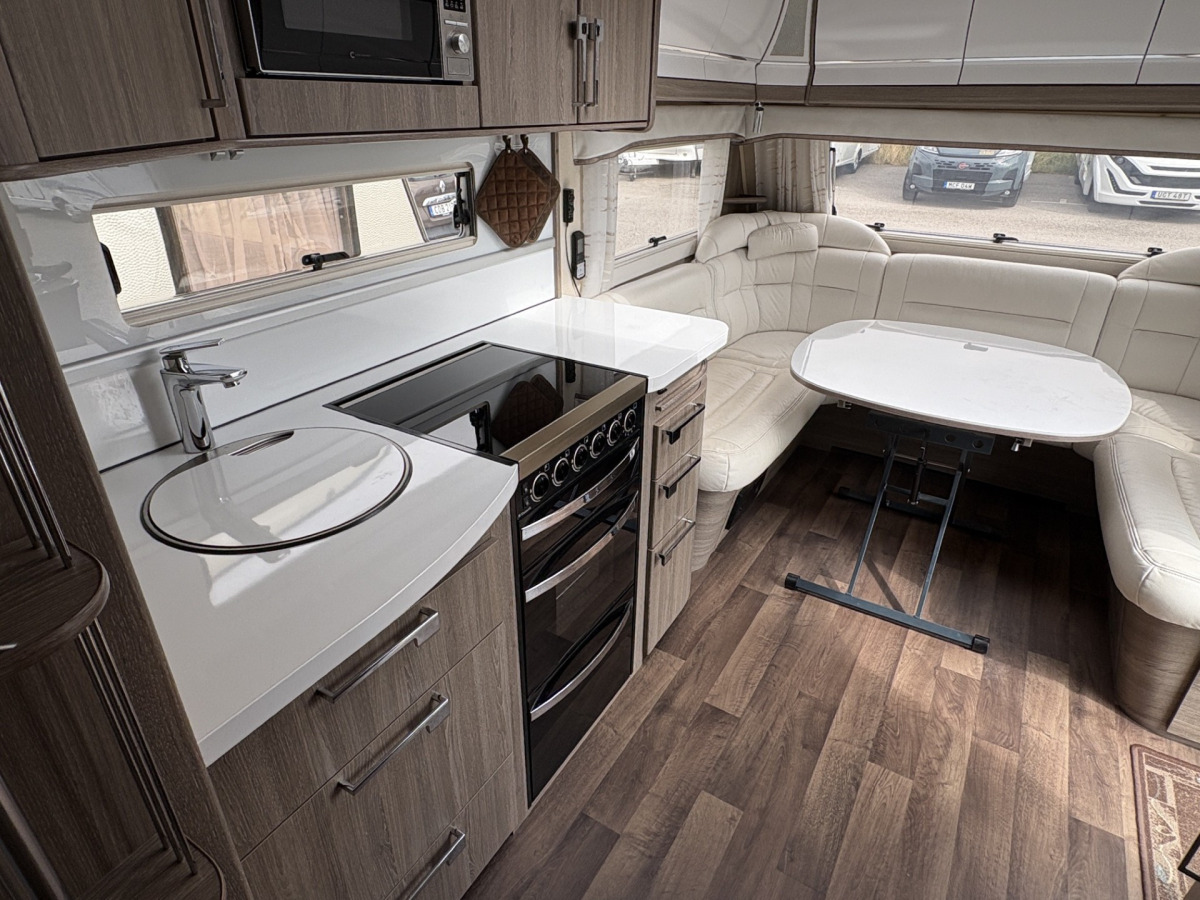KABE ROYAL 630 GLE KS (Mover, queensbed)(LAGERRENSNING), bild 6 av 11