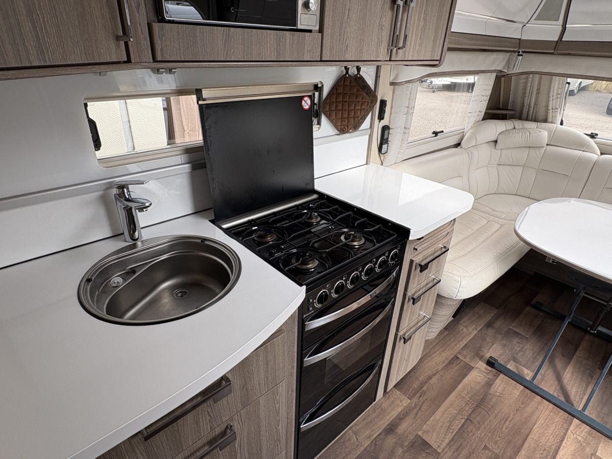 KABE ROYAL 630 GLE KS (Mover, queensbed)(LAGERRENSNING), bild 7 av 11
