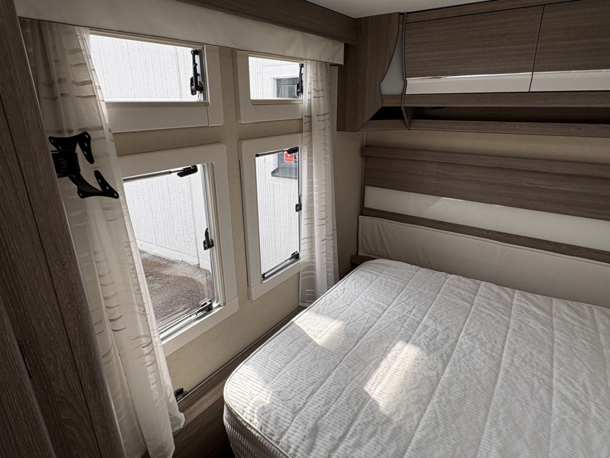 KABE ROYAL 630 GLE KS (Mover, queensbed)(LAGERRENSNING), bild 11 av 11
