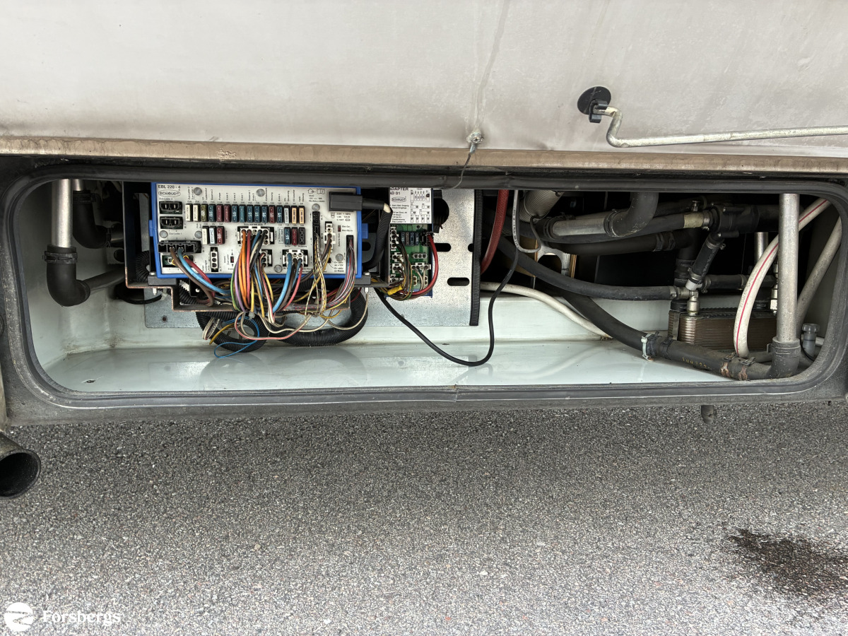 Bürstner I 800 Elegance / Automat, Kamkedja, AC, Drag, bild 27 av 35