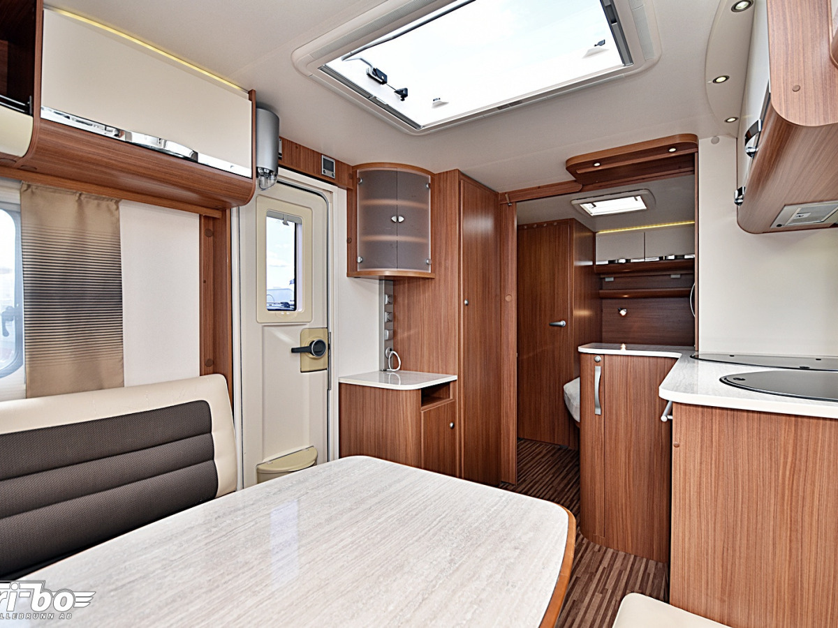 Adria 512 UP Adora, Dubbelbädd, bild 8 av 24