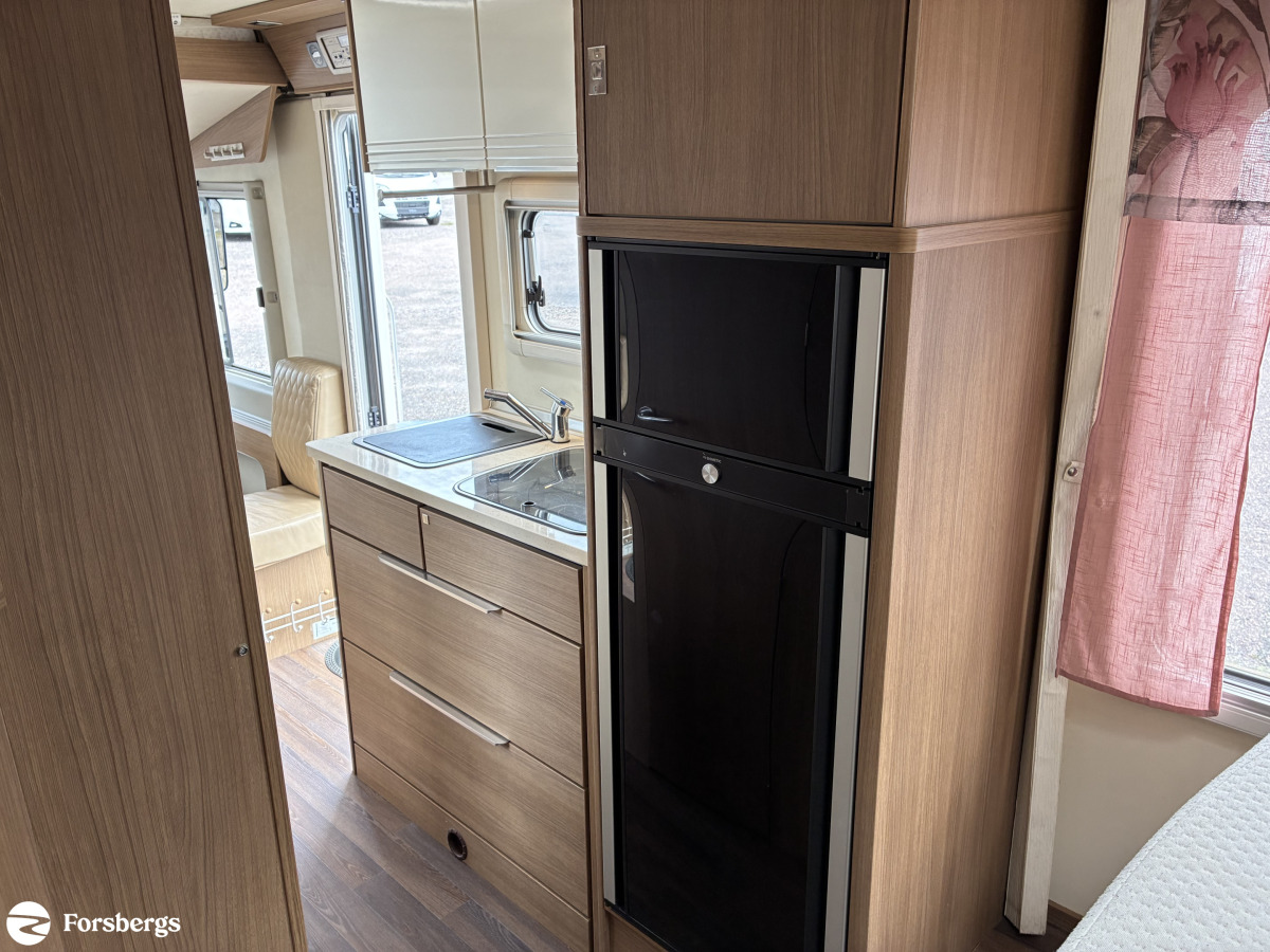 Bürstner Viseo I 720 G //Hydr-ben, Queen, Taksäng, bild 14 av 32