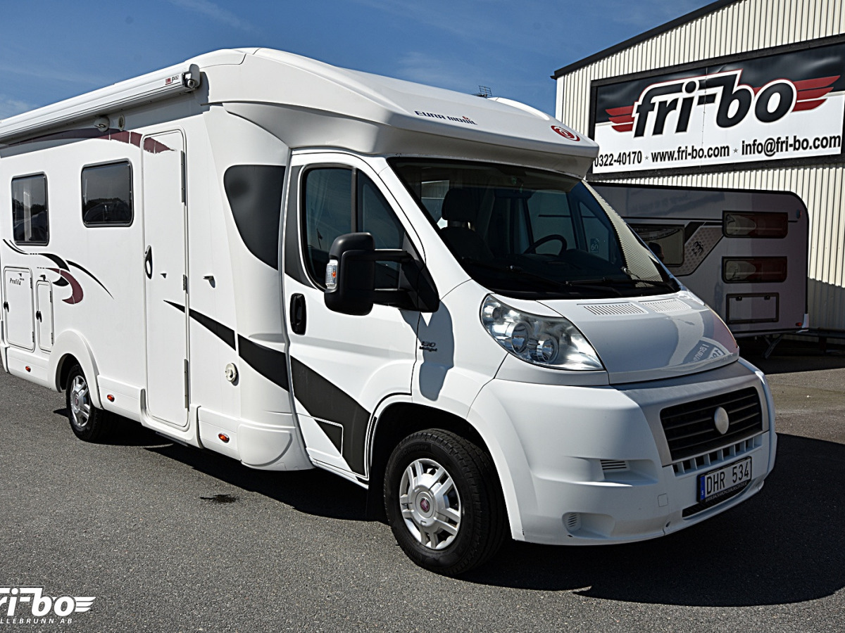 Eura Mobil 680 QB Profila Queenbed, bild 1 av 27
