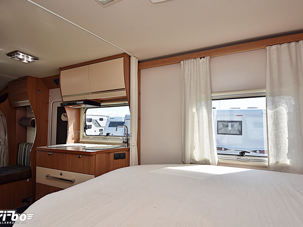 Eura Mobil 680 QB Profila Queenbed, bild 17 av 27