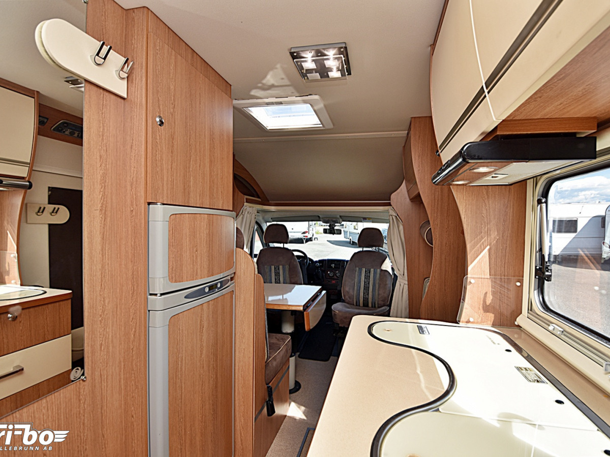 Eura Mobil 680 QB Profila Queenbed, bild 19 av 27