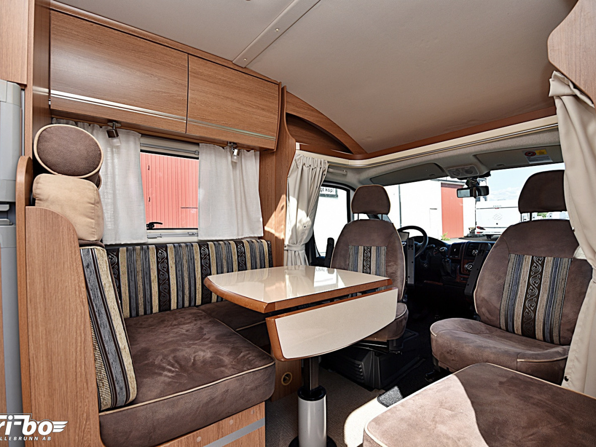 Eura Mobil 680 QB Profila Queenbed, bild 21 av 27