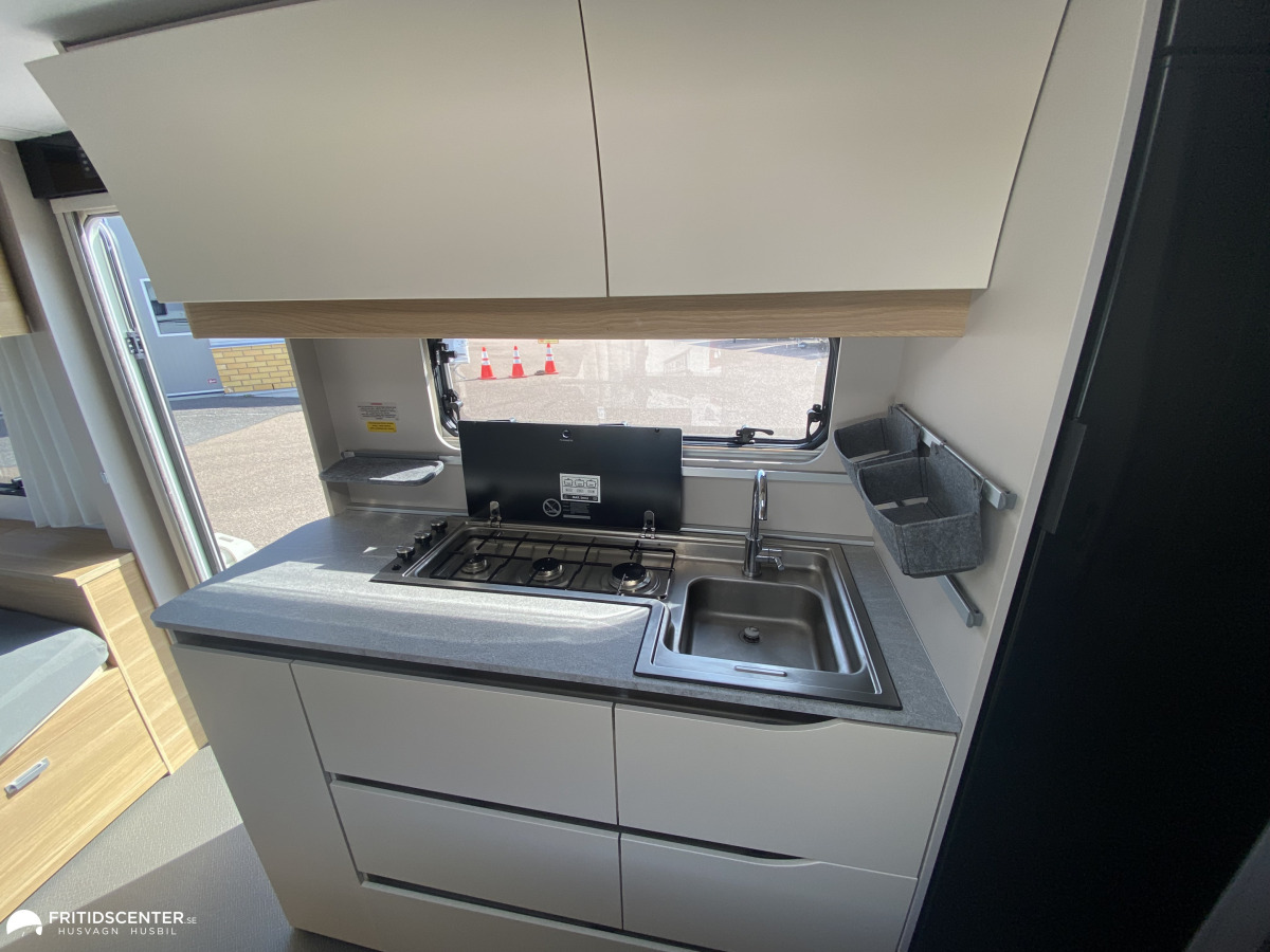 Adria Adora 673 PK *Barnkammare / Alde*, bild 8 av 18