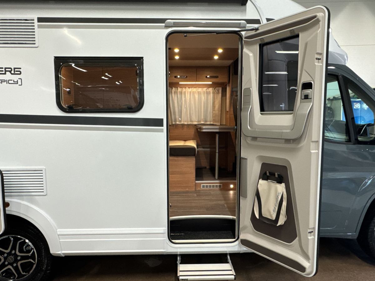 Weinsberg CaraSuite 650 MEG Edition Spicy, bild 6 av 17