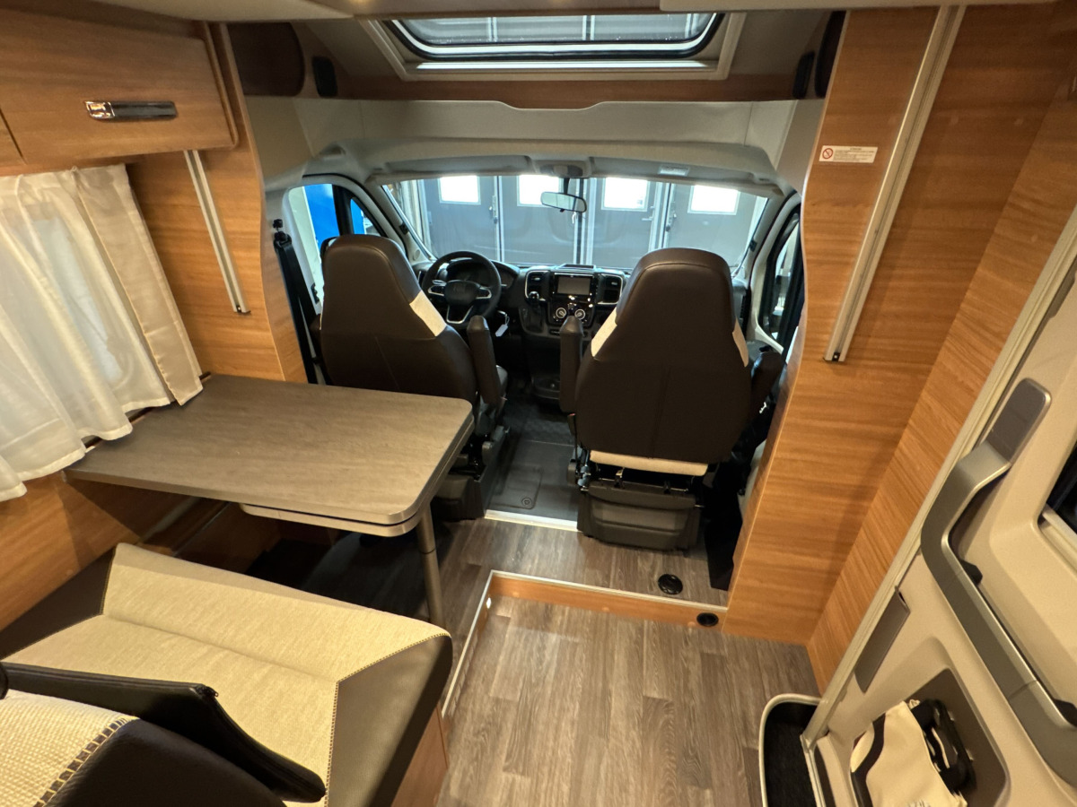 Weinsberg CaraSuite 650 MEG Edition Spicy, bild 7 av 17