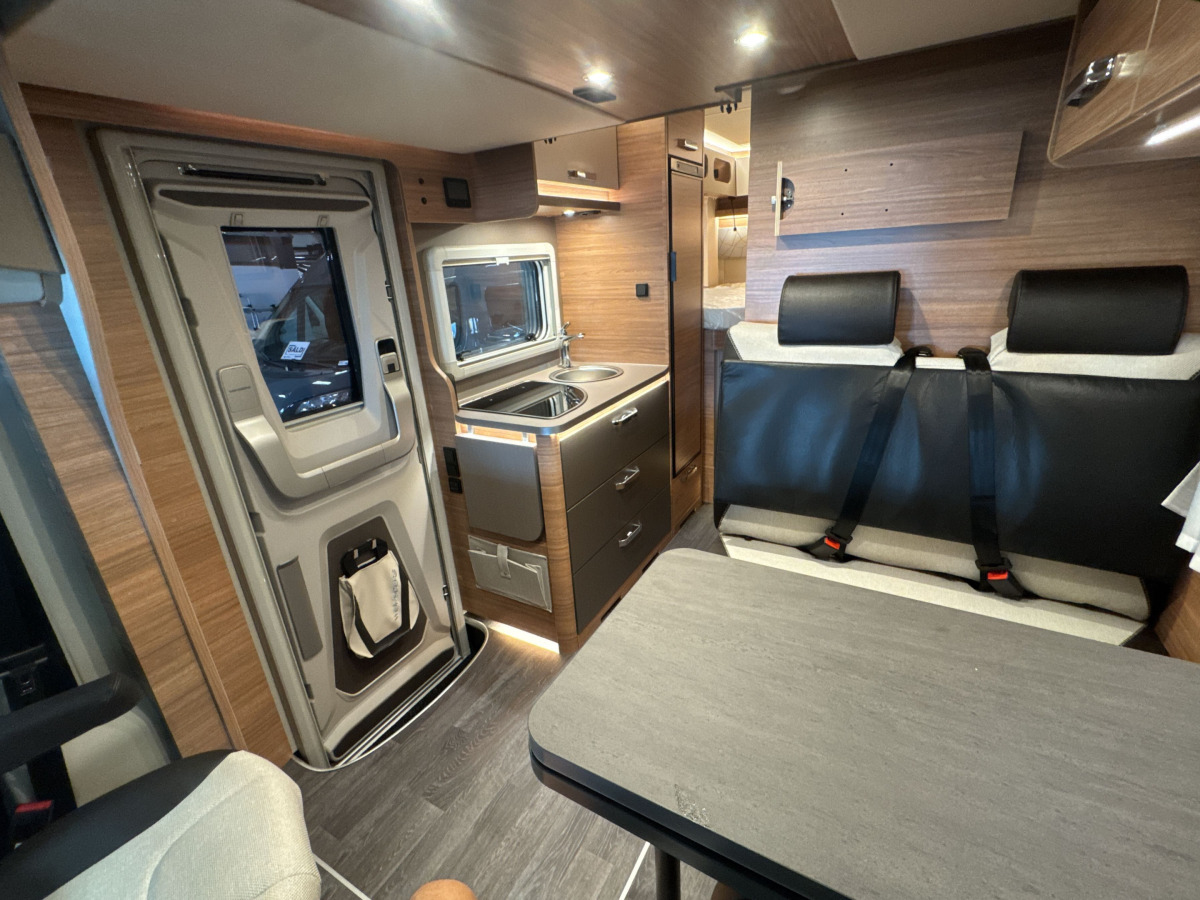 Weinsberg CaraSuite 650 MEG Edition Spicy, bild 10 av 17