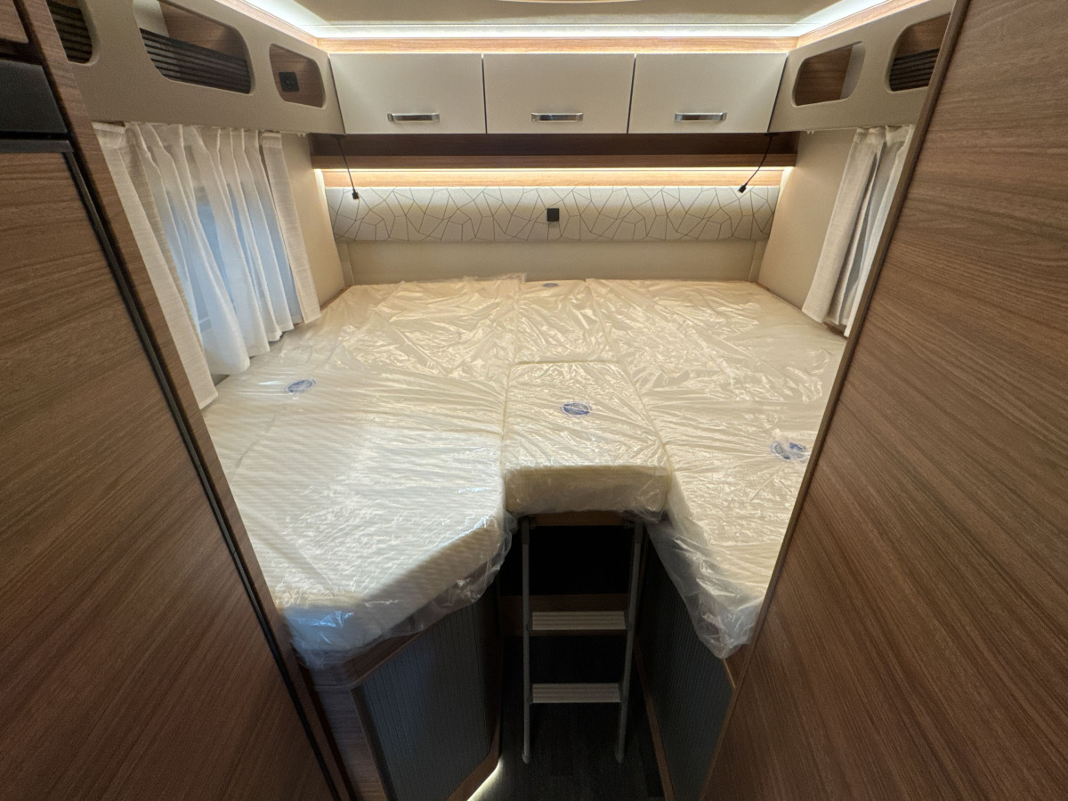 Weinsberg CaraSuite 650 MEG Edition Spicy, bild 12 av 17