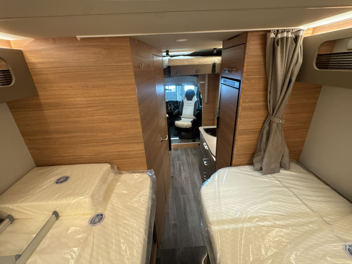 Weinsberg CaraSuite 650 MEG Edition Spicy, bild 13 av 17